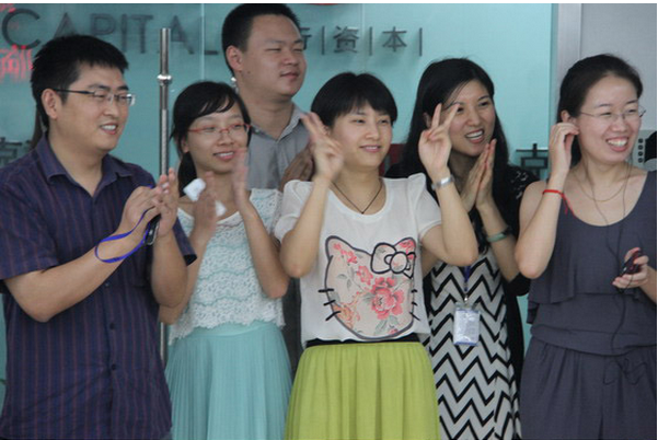 “乒臨城下”;孰與爭(zhēng)鋒